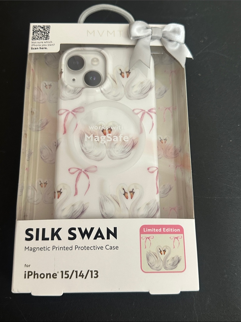 MVMT silk swan  iPhone 15/14/13 magnetic case